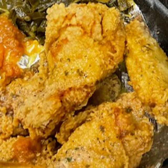 Fried Wings Dinner.